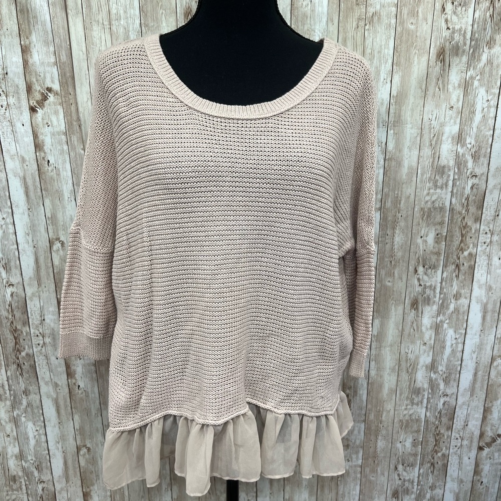 American Eagle Outfitters Beige Knit Top with‎ Ruffle Hem
